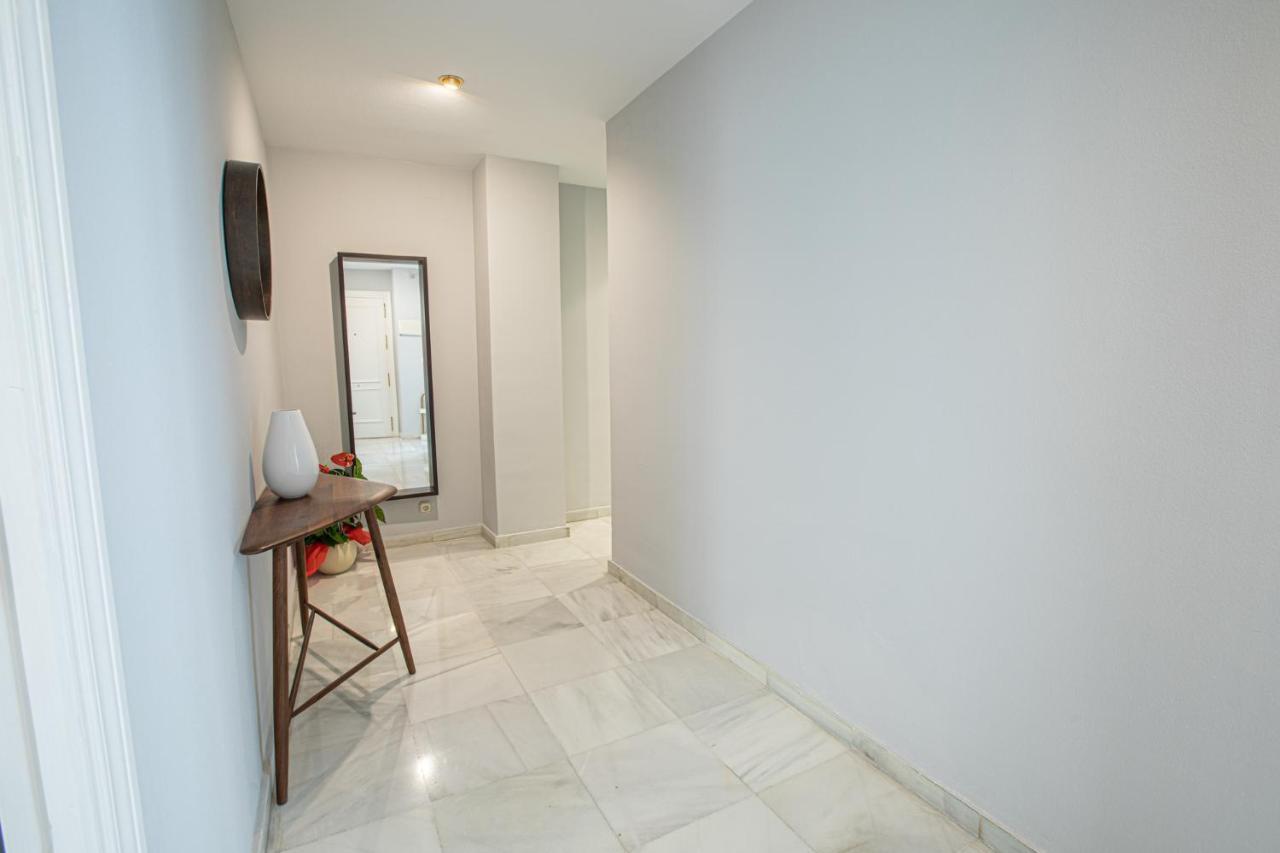 Piso Triana, Appartement *
