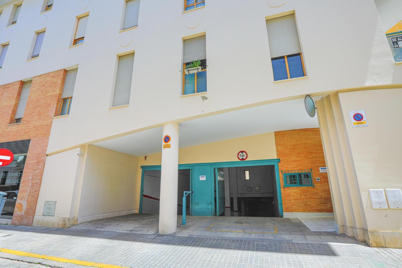 Piso Triana, Appartement *